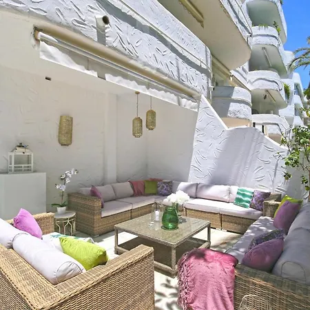 Real Apartment *